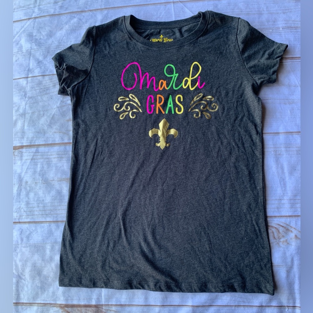 Mardi Gras Gray Short Sleeve Top Size 14/16